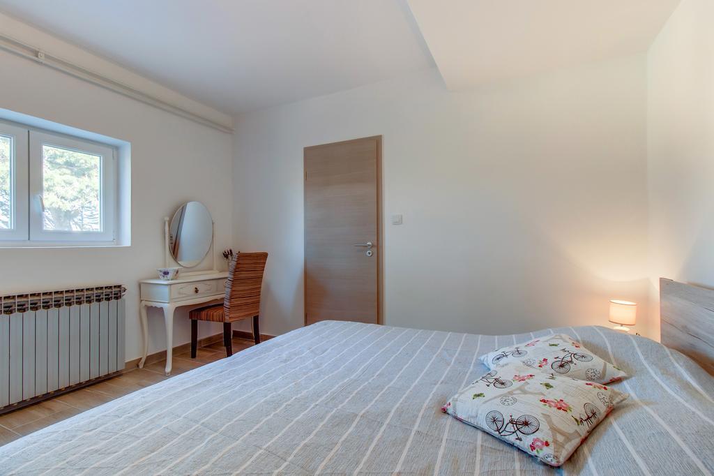 Apartment Senka Mali Lošinj Εξωτερικό φωτογραφία