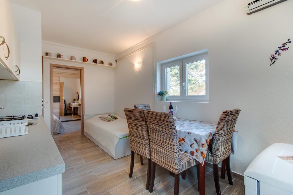 Apartment Senka Mali Lošinj Εξωτερικό φωτογραφία