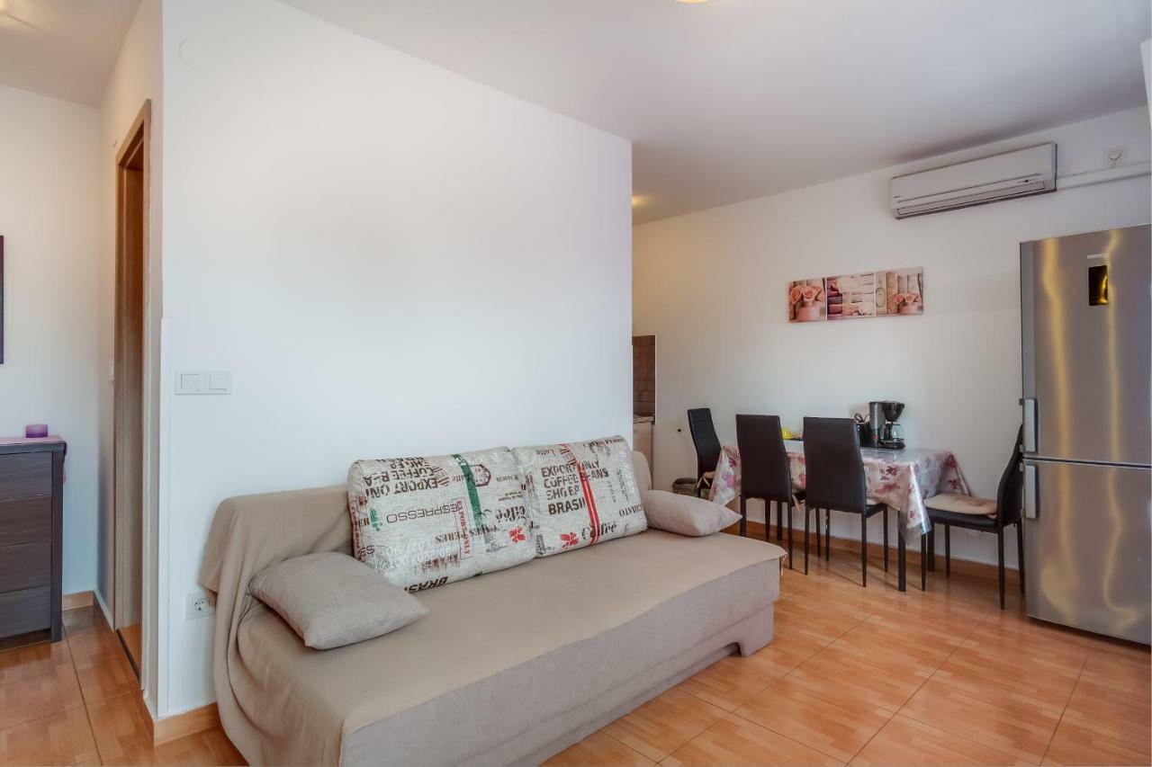 Apartment Senka Mali Lošinj Εξωτερικό φωτογραφία