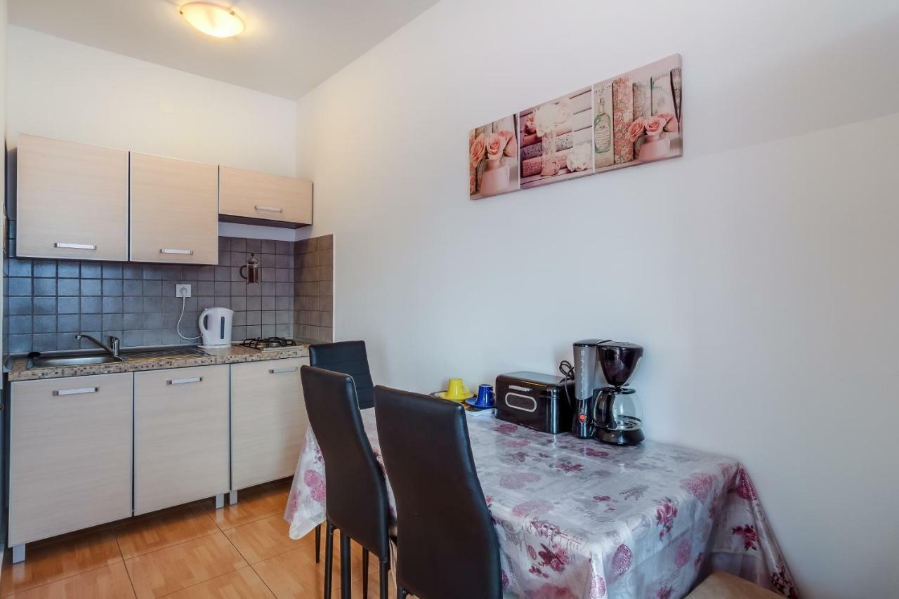Apartment Senka Mali Lošinj Εξωτερικό φωτογραφία
